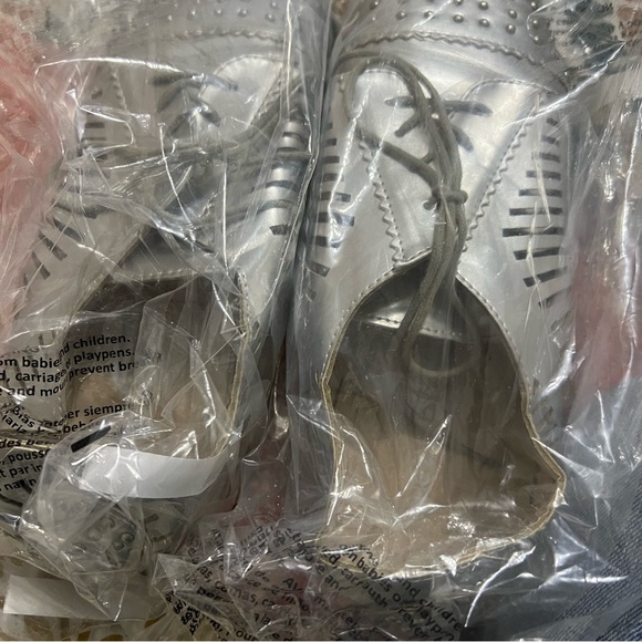 Shoes - Silver Studded Oxfords Size 7/8